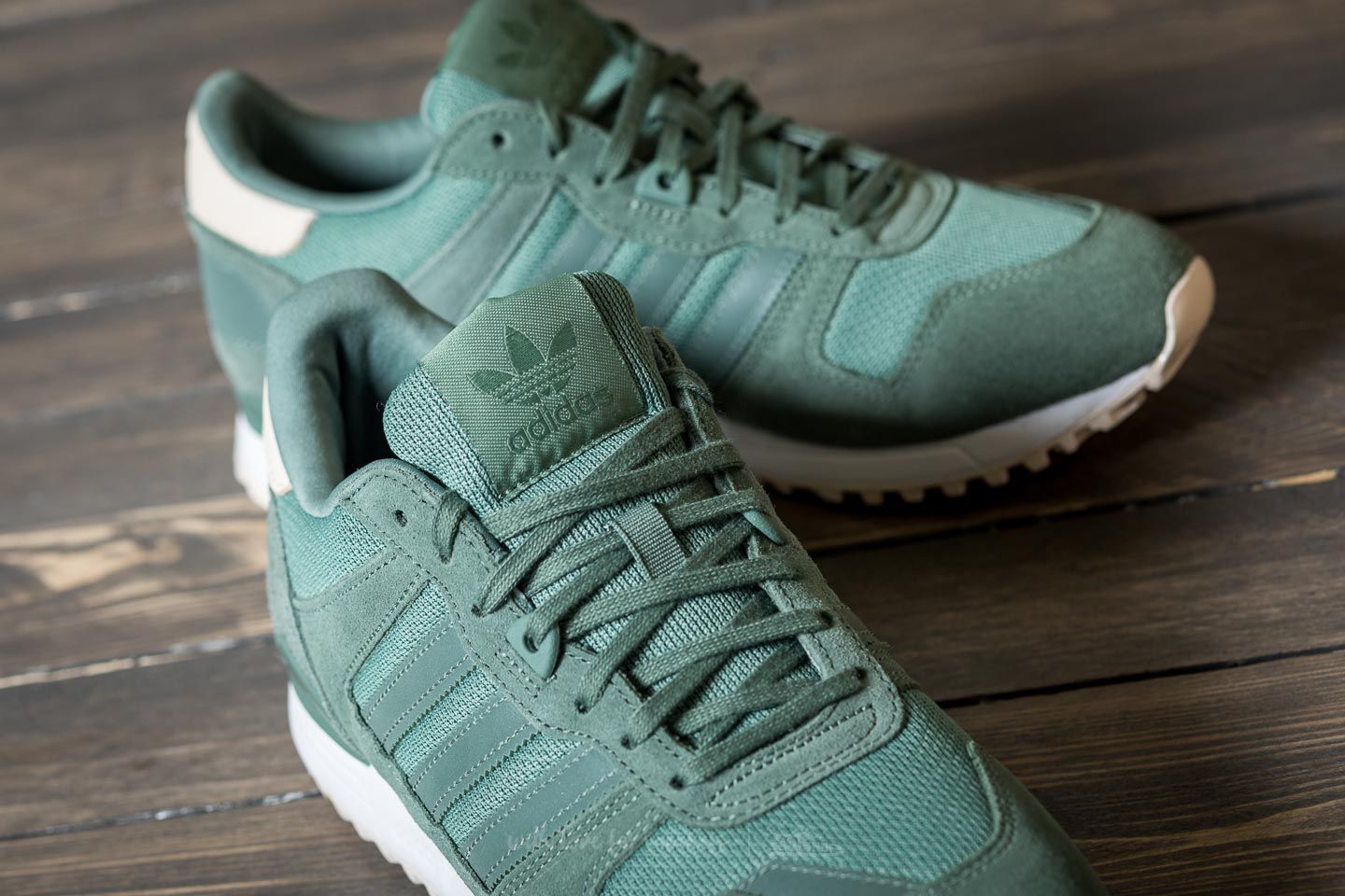 Adidas Zx 700